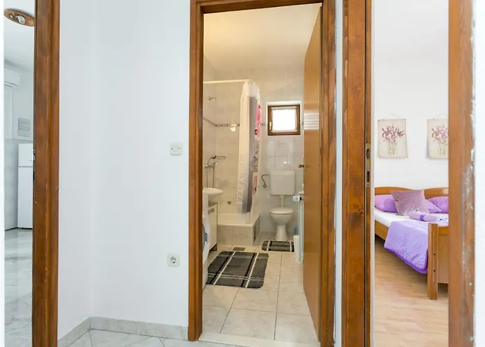 Okrug Gornji 9693a * Trogir